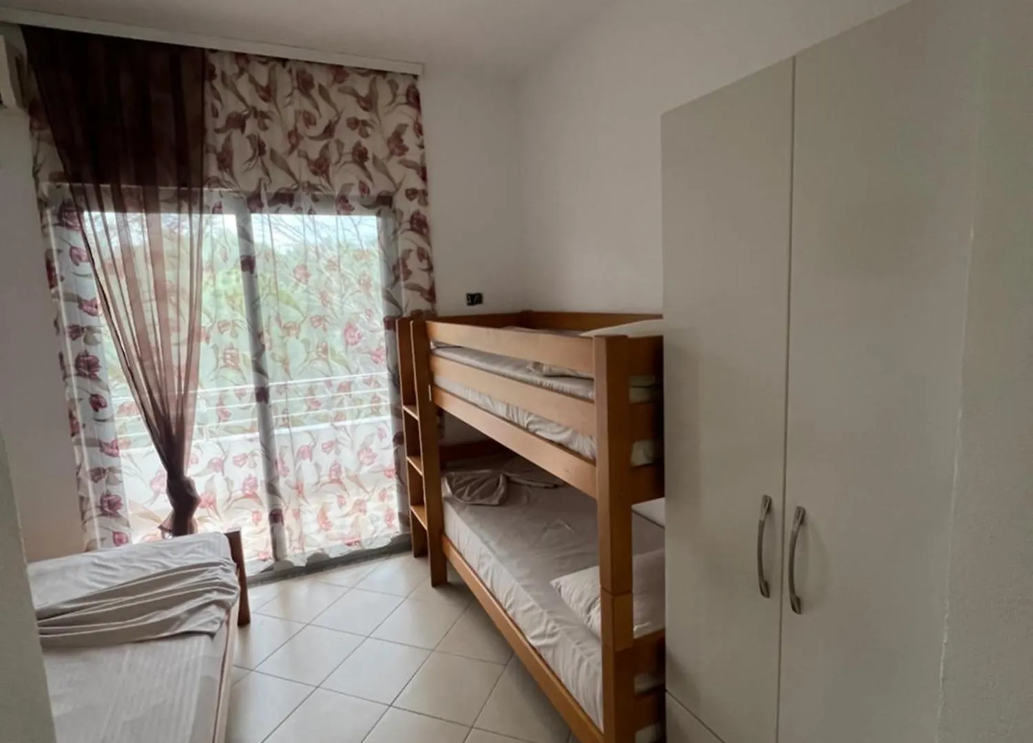 Hotel Peja Velipojë