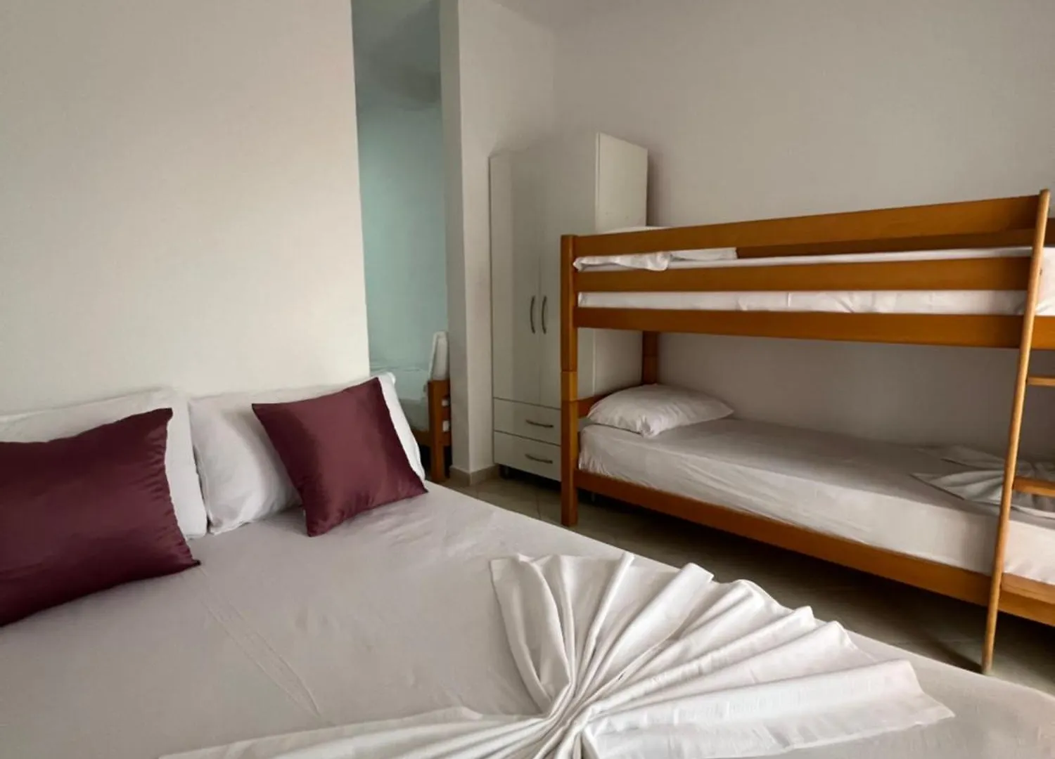 Hotel Peja Velipojë