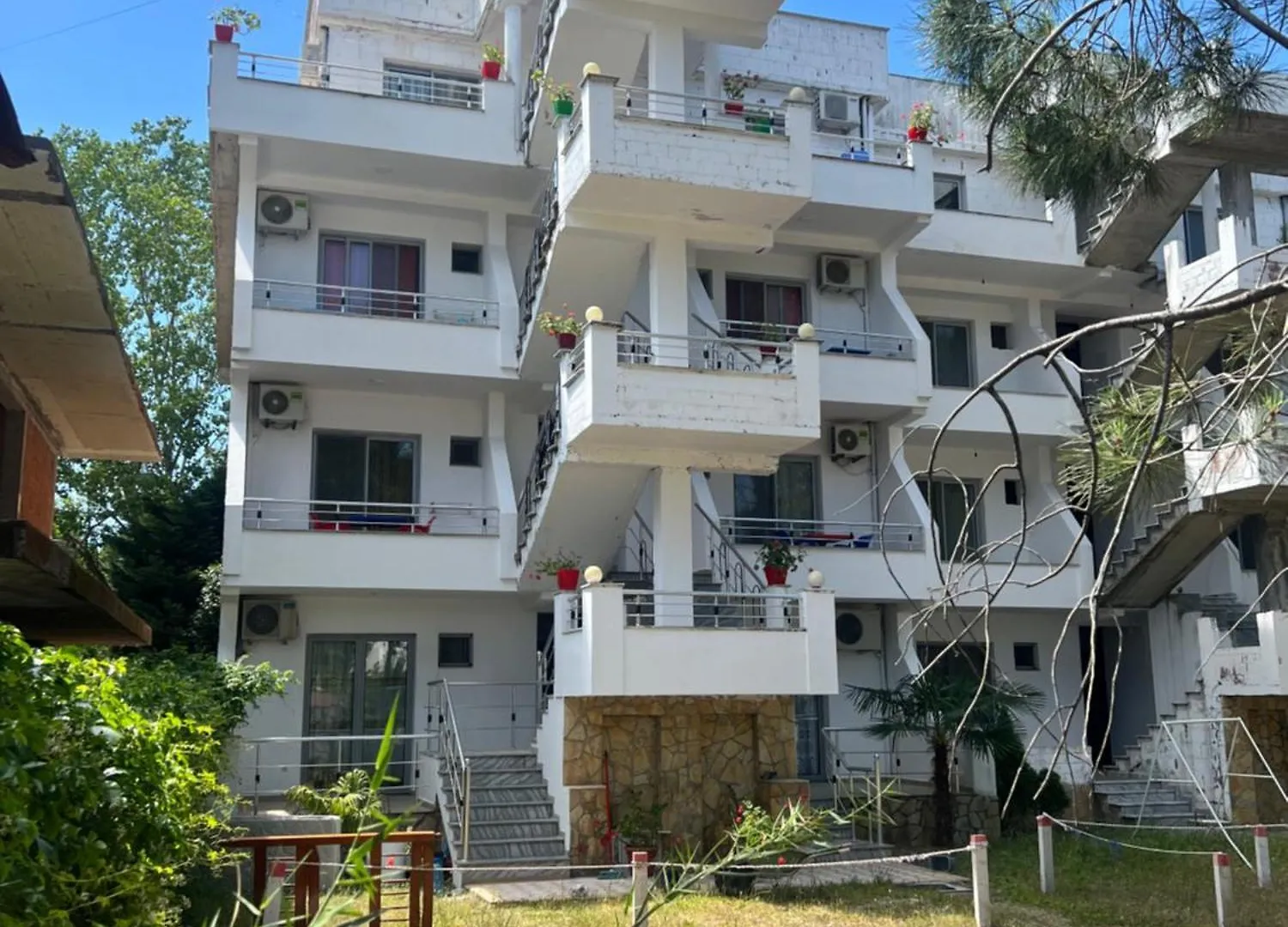 Hotel Peja Velipojë