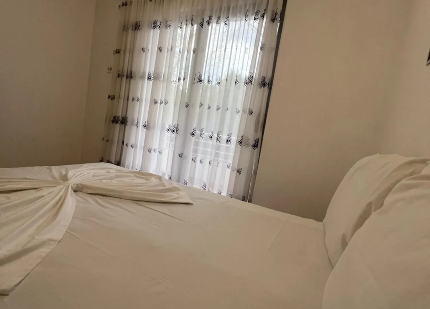 Hotel Peja Velipojë